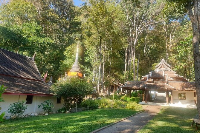 Doi Suthep Temple, Pha Lat Temple, Sticky Waterfall, Orchid farm - Climbing the 306 steps to Doi Suthep