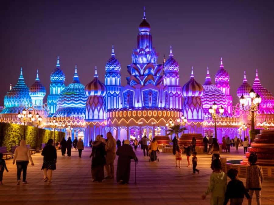 Dubai: Miracle Garden, Global Village, and Dubai Frame - The driver makes the difference