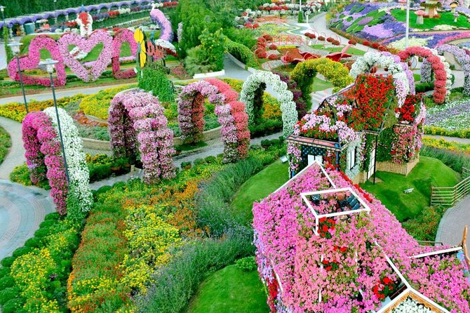 Dubai Miracle Garden Ticket with Transfer - Four hours among flowers, snacks, and souvenirs