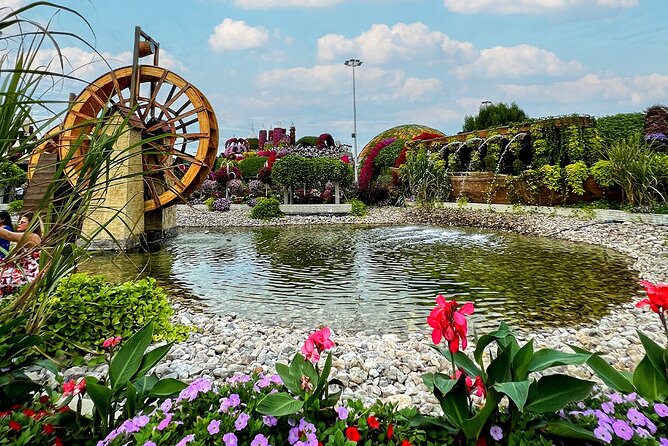 Dubai: Miracle Garden Tickets with Round-trip Transfer - The 30-minute ride from Dubai
