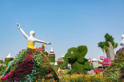 Private Miracle Garden & Global Village Trip
