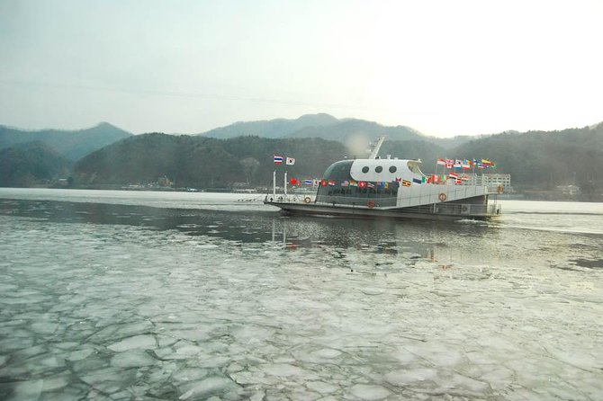 Easy private tour to Nami Island, Garden of Morning Calm - Crossing to Nami Island