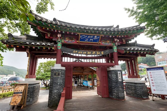 Easy private tour to Nami Island, Garden of Morning Calm - Finding your own pace on the island