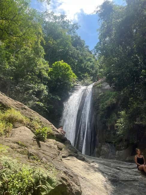 Ella: Cinnamon, Spice Garden & Waterfall tour - A short look at traditional cinnamon making