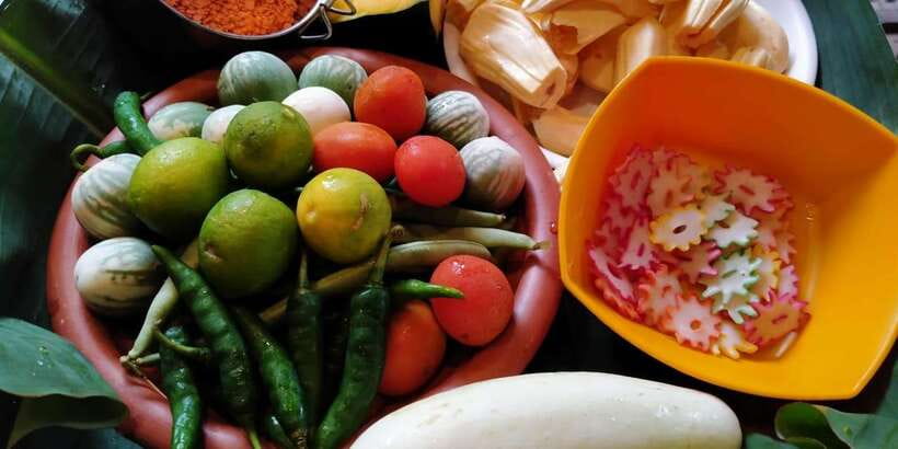 Ella : Cooking class with amazing Spice Garden Tour - The people make the class work