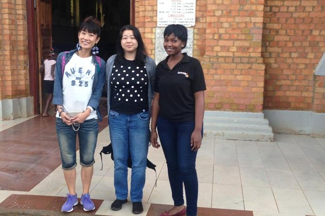 Entebbe Walking Tour (3 Hours) with Zoo and Botanical Gardens Options - Is $25 good value for three to four hours?