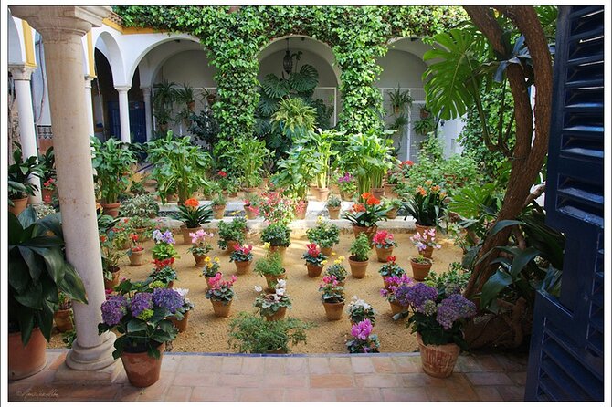 Exclusive Alcazar with breakfast or afternoon coffee in gardens - Is $350.53 per person fair?