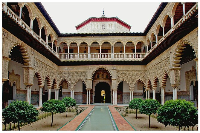 Exclusive Alcazar with breakfast or afternoon coffee in gardens - Who should book this Alcazar experience?