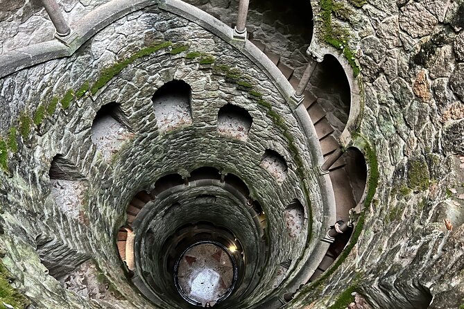 Explore Sintra Your Way: Palaces & Mystical Gardens - Sintra National Palace and the old town