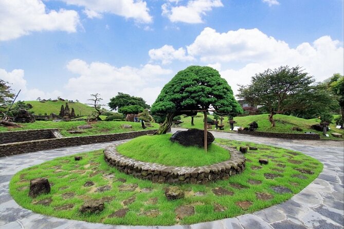 Explore Spirited Garden a Cultural Gem in Jeju - A garden shaped by one man’s persistence