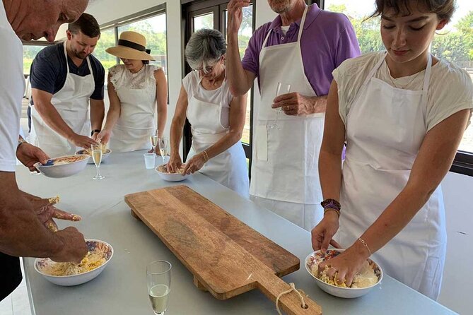 Farm-to-Table Experience: Olive Oil, Garden Tour & Nonna’s Lunch - Why the missing pizza class matters