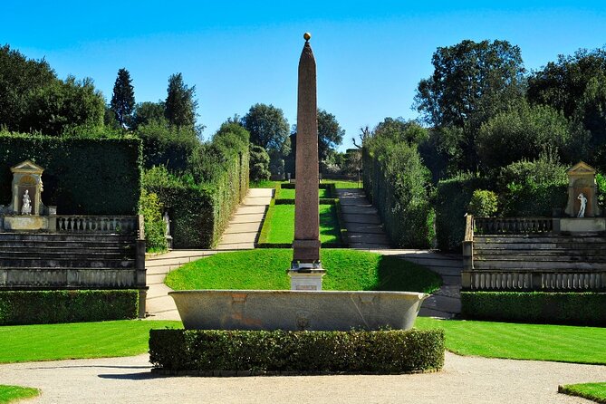 Florence Pitti Palace and Boboli Gardens Entry Ticket and eBook - Palazzo Pitti: grand rooms before famous paintings