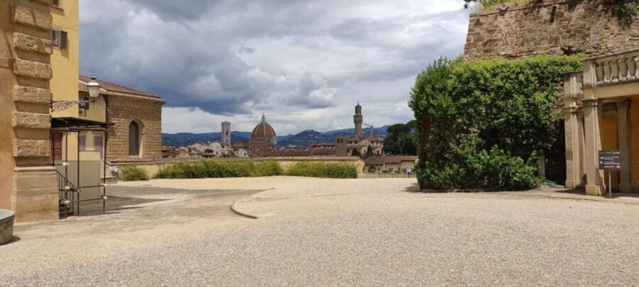 Florence: Pitti Palace and Boboli Gardens Private Tour - Royal Apartments and the life of grand dukes