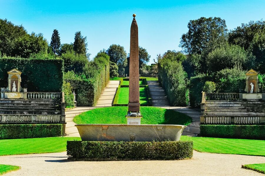 Florence: Pitti Palace, Boboli Garden, Palatine Gallery Tour - Boboli Garden, from the amphitheater to the upper views