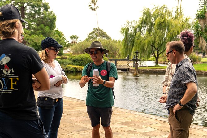 Foraging Tour: Botanical Gardens Walk & Picnic - Finishing with a harbour-view picnic