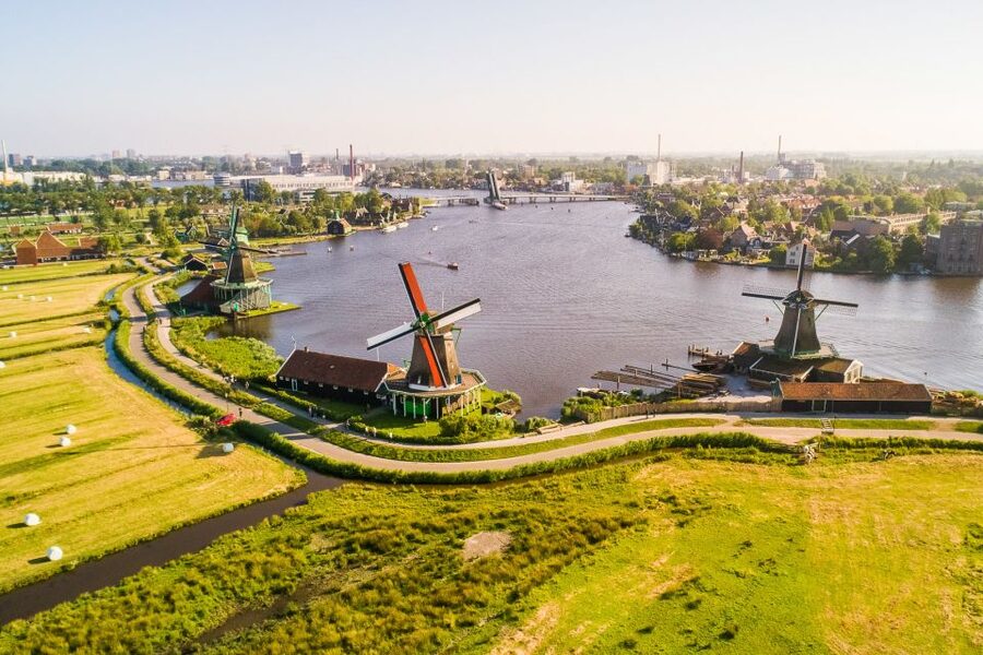From Amsterdam: Keukenhof and Dutch Countryside Tour - Why this full-day tour works