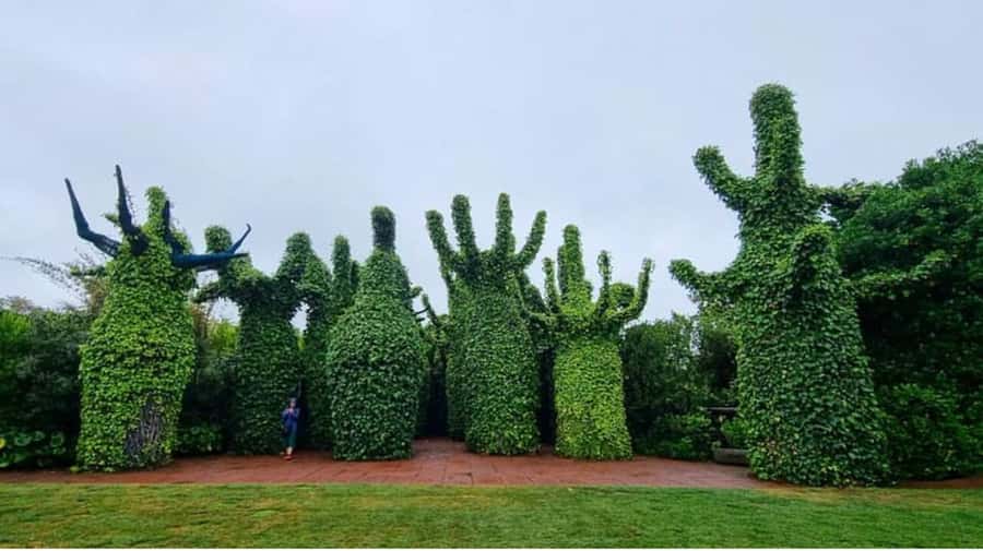 From Auckland: Hobbiton & Hamilton Gardens Small Group Tour - Key details at a glance