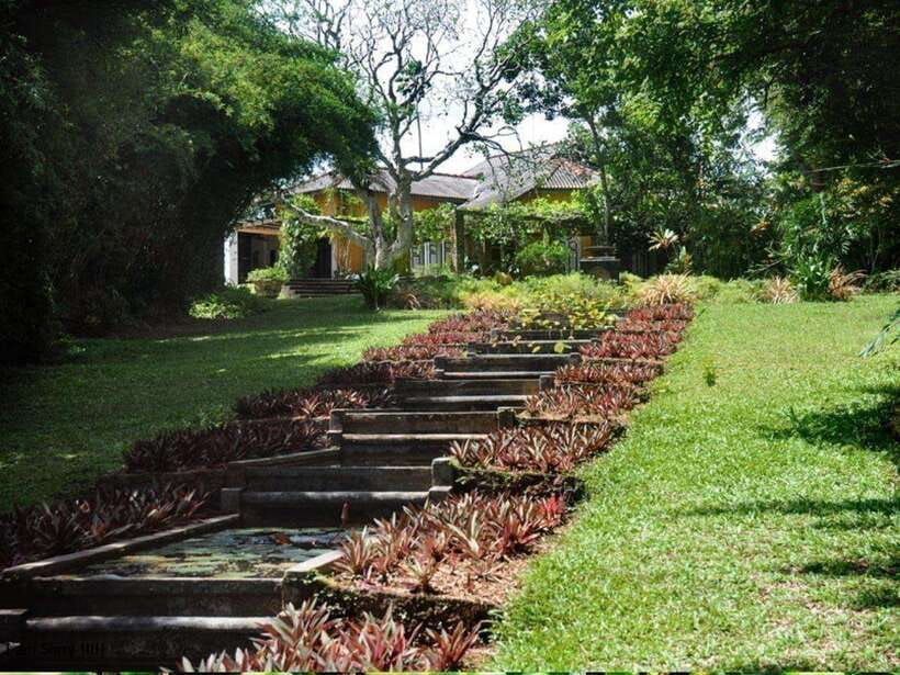 From Kalutara/Waskaduwa: Lunuganga & Brief Garden Tour - Brief Garden at about 9:00 a.m.