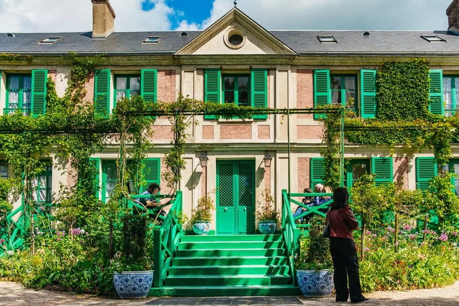 From Paris: Giverny, Monet’s Home & Gardens Half-Day Trip - The Water Garden and Monet’s living subject
