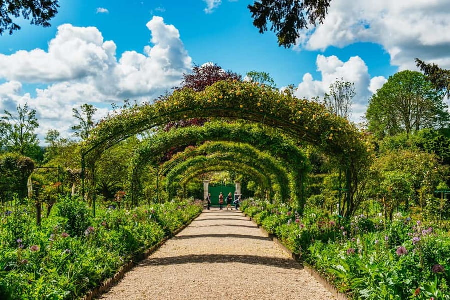 From Paris: Giverny, Monet’s Home & Gardens Half-Day Trip - Who should book this Giverny trip?
