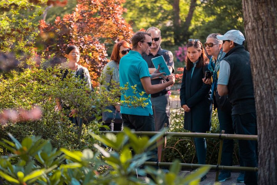 From Paris: Guided Day Trip to Monet's Garden in Giverny - Monet’s grave and the quiet side of Giverny