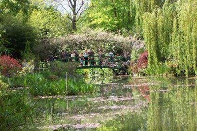Monet Gardens & Giverny Bike Tour with Picnic Stop