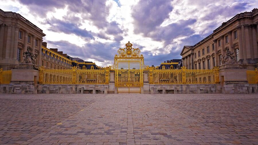 From Paris: Versailles Palace and Gardens Guided Experience - Palace highlights, from the King’s Chamber to the Hall of Mirrors