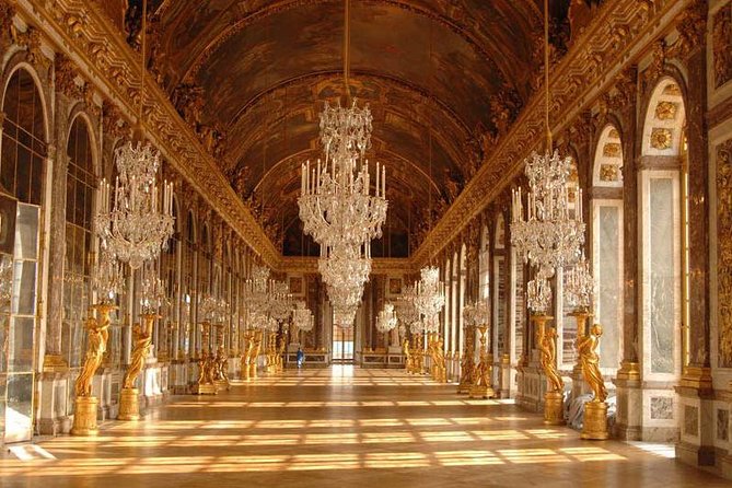 From Paris: Versailles Palace Guided Tour with Gardens Access - Entering the Palace with a Guide