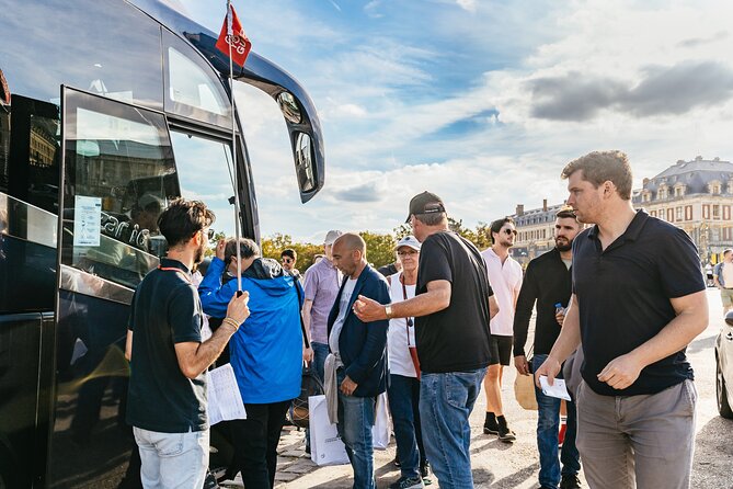 From Paris: Versailles Palace Live Tour with Gardens Access - Why the Paris bus ride is useful
