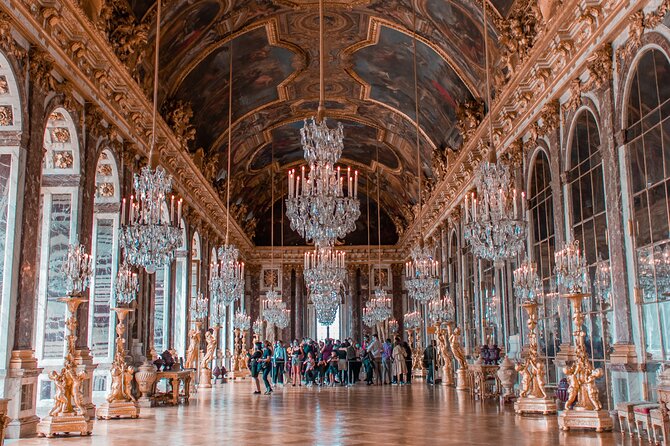 From Paris: Versailles Palace Live Tour with Gardens Access - Musical and fountain shows by season