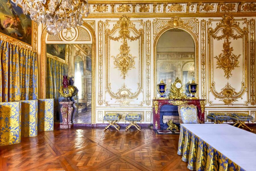 From Paris: Versailles Palace Self Guided & Gardens tickets - The gardens are not a quick afterthought