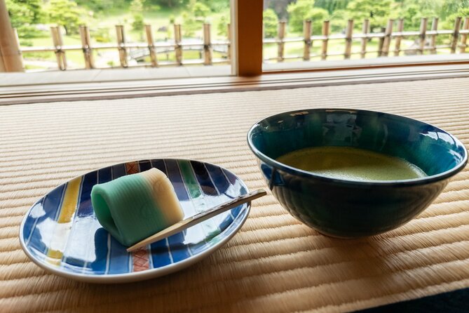 Full-Day Tour from Kanazawa: Samurai, Matcha, Gardens and Geisha - Oyama Shrine and the road toward the castle