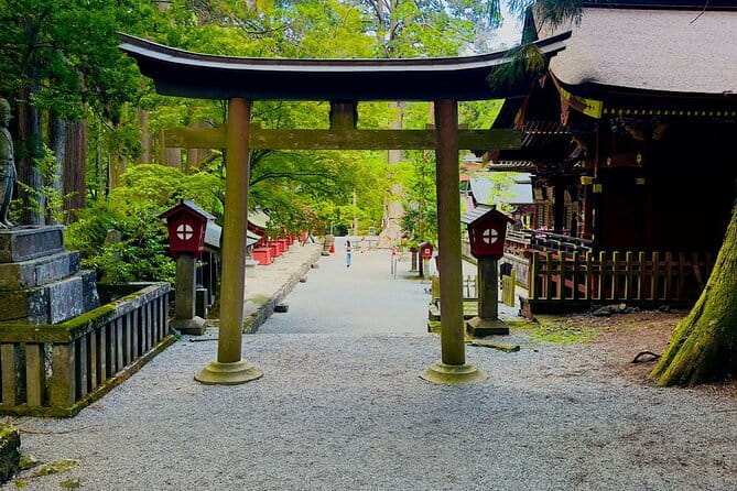 Full Guided Mt. Fuji & Shiba-Sakura Festival One Day Pvt.Tour - Starting high at the Subaru Line 5th Station