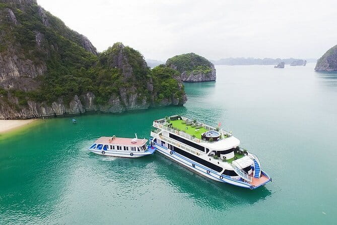 Garden Bay Cruises - Traditional Wooden Boat to Bai Tu Long Bay - The return route and final lunch