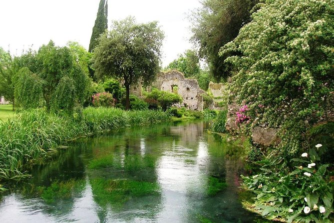 Garden of Ninfa and Sermoneta Day Trip from Rome with Lunch - Leaving Rome for Sermoneta by train