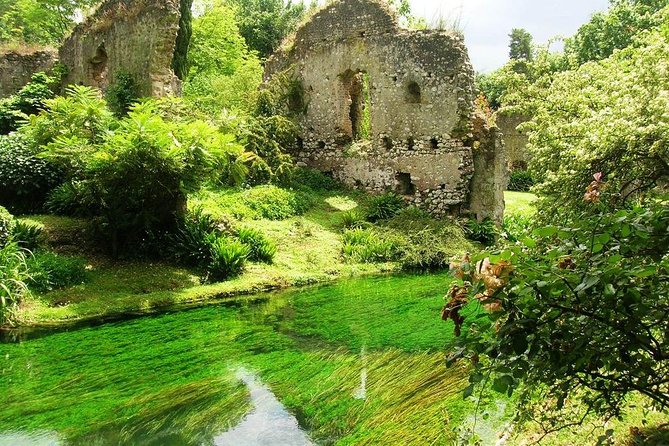Garden of Ninfa and Sermoneta Day Trip from Rome with Lunch - How the guides shape the day