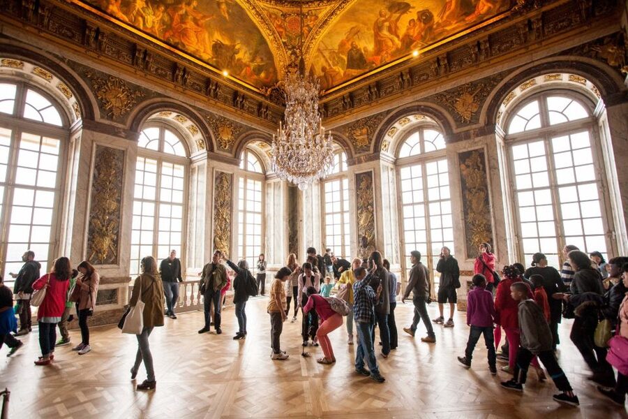 Gardens of Versailles Walking Tour & Palace Entry - Entering the palace with a timed ticket