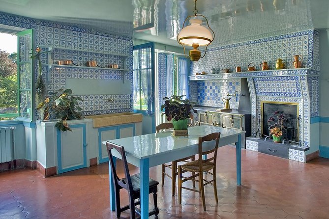 Giverny Half Day Guided Trip with Monet's House & Gardens from Paris by minivan - How much time will you really have?