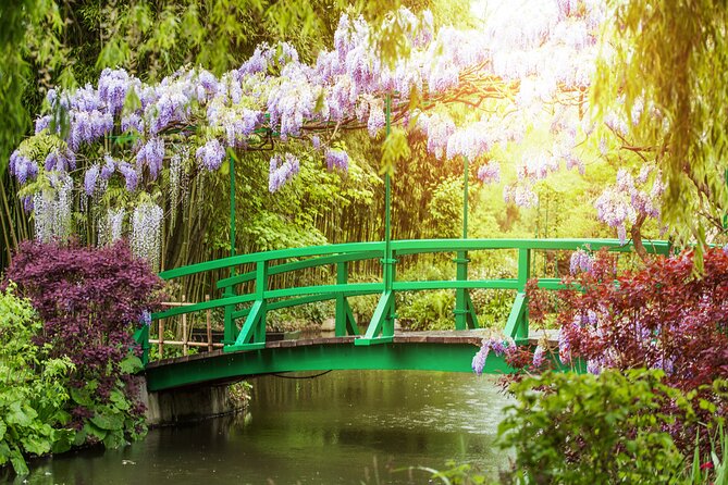 Giverny Monet's Gardens Entrance Ticket with Transport from Paris - Entering Fondation Claude Monet