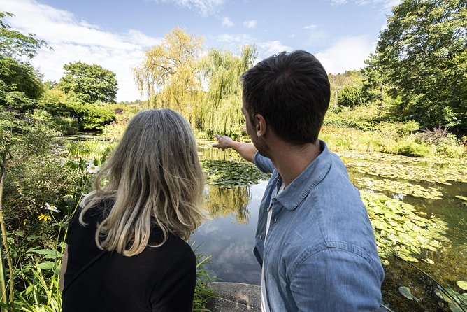 Giverny Monet's House and Gardens plus Shopping Session Day Trip - Who should book this experience