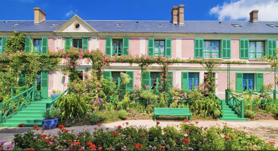 Giverny: Monet's House & Gardens Private Guided Tour +Ticket - What the private format is really worth
