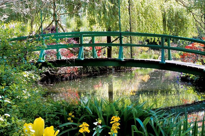 Giverny Private Half-Day Trip including Claude Monet' Gardens & House from Paris - At the Fondation Claude Monet