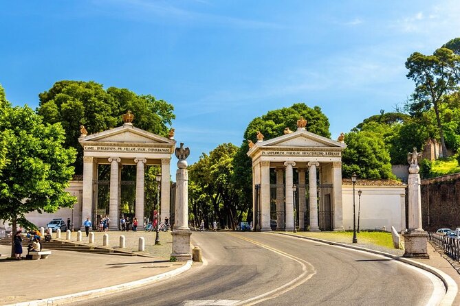 Golf Cart Mystery and Culture Private Tour in the Borghese Garden - What the guide adds to the ride