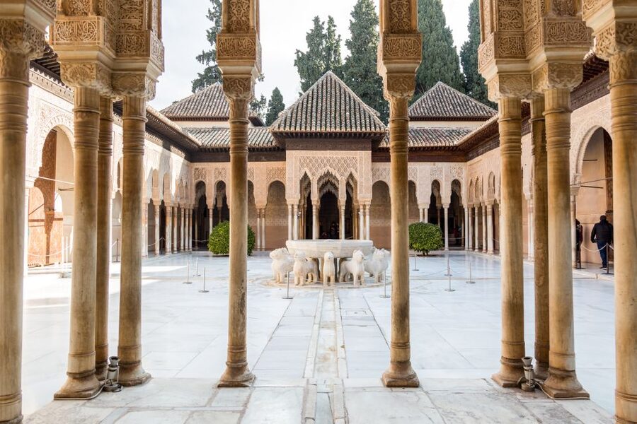 Granada: 3-Hour Alhambra and Generalife Gardens Guided Tour - At a glance