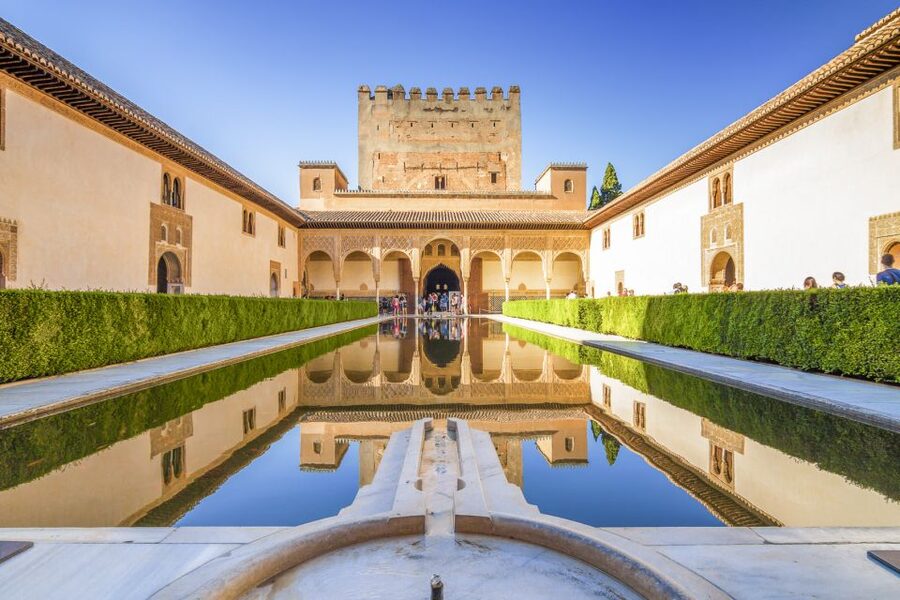 Granada: Alhambra Gardens, Generalife & Alcazaba Guided Tour - Key details before you book