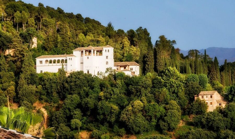 Granada: Alhambra Gardens, Generalife & Alcazaba Guided Tour - Booking advice, cancellation, and practical details