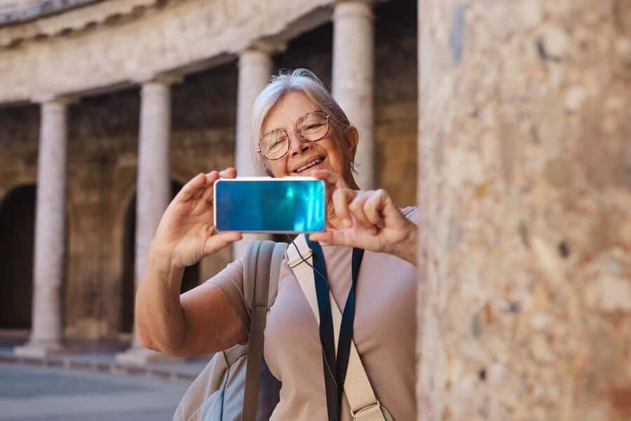 Granada: Alhambra, Nasrid Palaces & Gardens guided Tour - Palace of Charles V: a later chapter in the complex