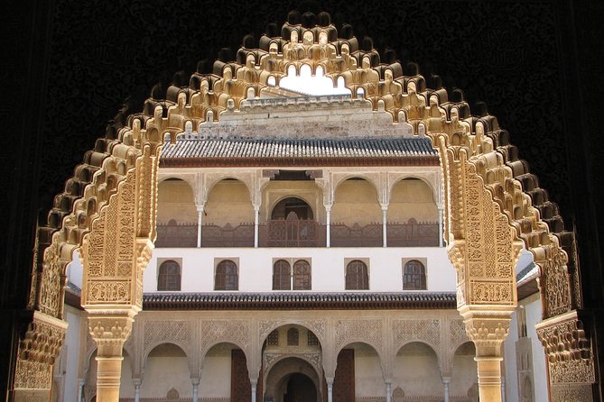 Granada Full Day Tour From Malaga - The guided walk and free time in Granada