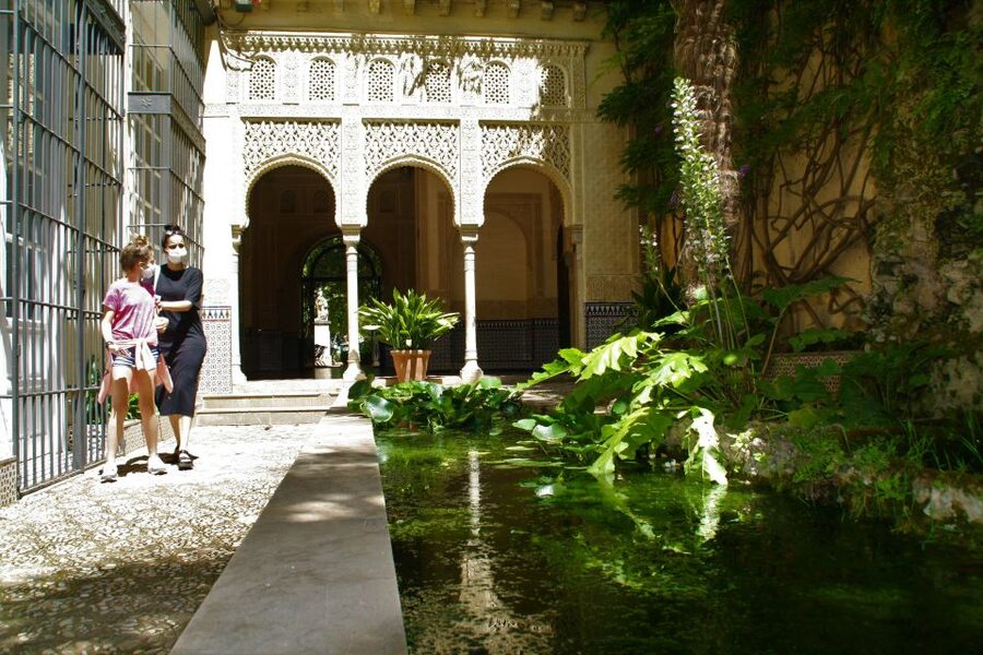 Granada: Gardens of Carmenes Guided Tour - Casa Museo Max Moreau, where art becomes personal