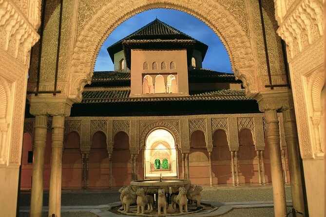 Granada Tour with Alhambra and Generalife Gardens from Seville - Guide quality can make or break the day